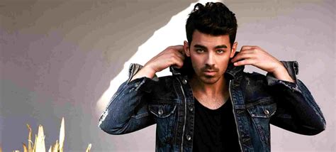 Joe Jonas Net Worth How Much Does The Musician Earn