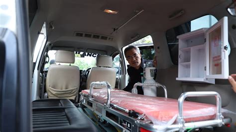 Warga Bantul Beri Ambulance Untuk Supiturang Tanamkan Gotong Royong