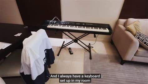 10 Moments When Suga Bts Shows His Hotel Room Tour In Jakarta And Enjoy