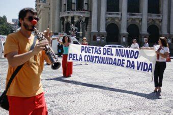 Pr Tica Cia Teatral Artistas Fazem Protesto No Rio Pela Livre