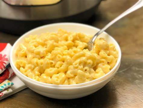 Best Instant Pot Mac And Cheese With Sour Cream ⋆ By Pink
