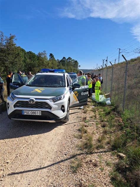 Vivas De Los Viajeros A La Guardia Civil Por El Dispositivo De Auxilio