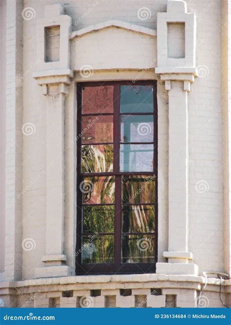 Verticaal Raam Van Het Victoriaanse Egebouw In Geelong Victoria