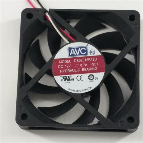 AVC DE07015R12U DC 12V 0 7A 7 CM 70 70 15mm 4 Cables Del Ventilador