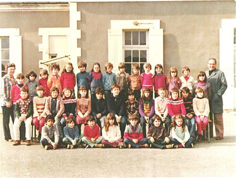 Photo De Classe ECOLE 1980 1981 De 1981 Ecole Primaire Saint Martin