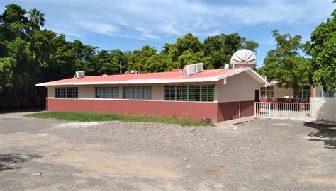 Primaria Jaime Nunó toma clases en línea no tienen electricidad