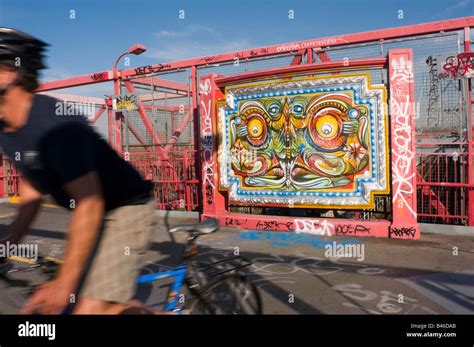 Graffiti piece on the Williamsburg Bridge Stock Photo - Alamy