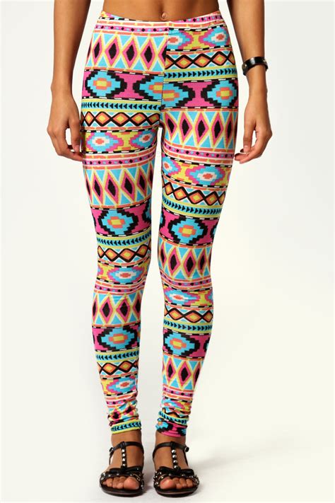 Best Way To Wear Aztec Leggings For Women