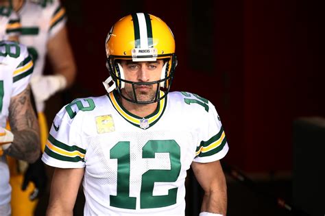 Why Does Aaron Rodgers Have A Big Helmet Sportscasting Pure Sports