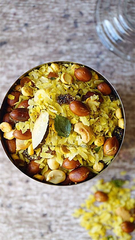 Poha Chivda With Thin Flattened Rice Poha Namkeen Aromatic Essence