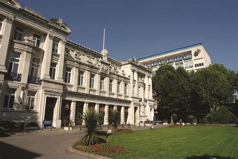 Queen Mary University Of London Университет Куин Мэри Лондон Лондон