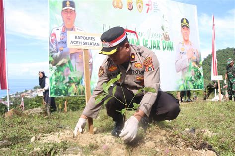 Polri Lestarikan Negeri Penghijauan Sejak Dini Polres Aceh Selatan