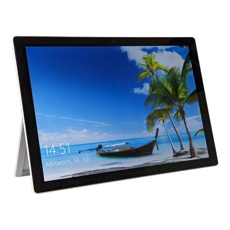 microsoft surface     gb ram gb ssd wifi good