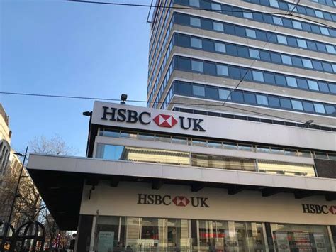 Hsbc Closing 114 Of Its Branches With More People Banking Online