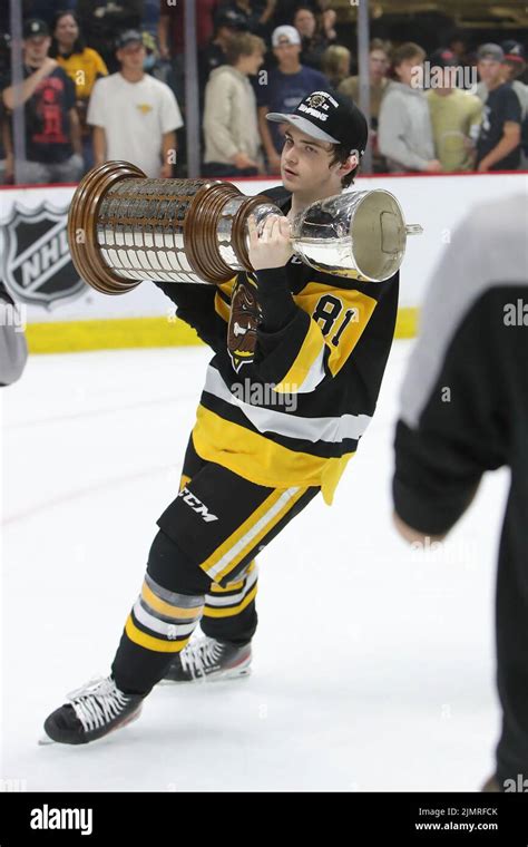 (Editorial Only) Braeden O'Keefe(81) of the Hamilton Bulldogs 2022 OHL ...