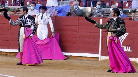 Morante De La Puebla Juan Ortega Y Roca Rey En La Vuelta De Los Toros