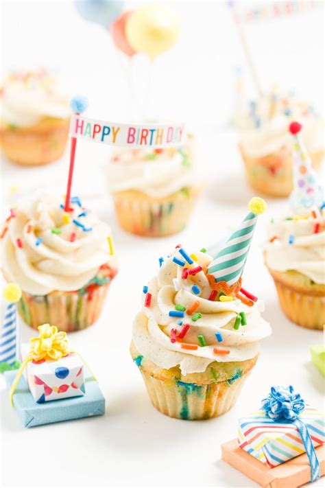 Best Birthday Cupcakes - Homemade Funfetti Cupcakes