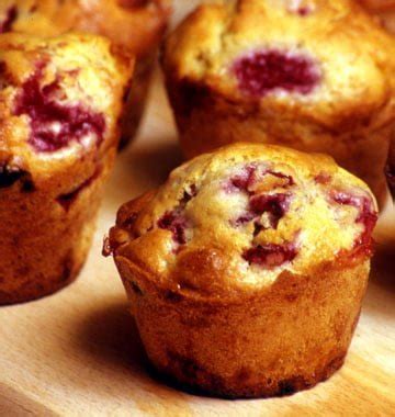 Muffins Aux Framboises Et Au Chocolat Blanc Recettes De Cuisine D Lices