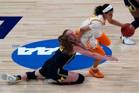 Michigan Womens Basketball Advances To The Sweet 16