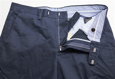 J Crew ジェイクルー Bowery Slim Chino Shorts バワリー スリムチノショーツ A6296 品 ネイビー W31 ショートパンツ 男性用 ｜売買された