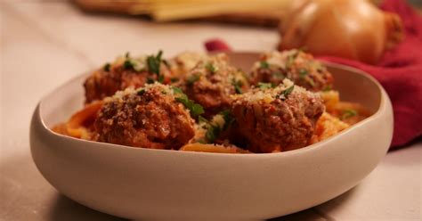 Linguine Aux Boulettes Et La Tomate Recette De Linguine Aux