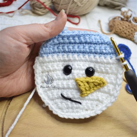 Crochet snowman ornament pattern - Passionate Crafter