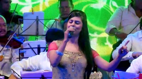 Betaab Dil Ki Tamanna Lata Mangeshkar Ki Yaden Sarrika Singh Live