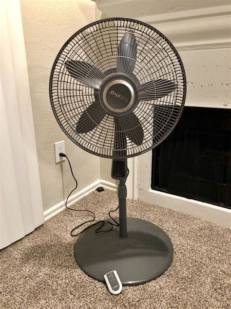 Lasko Elite 18inch Quite Blade Pedestal Fan With Remote For Sale In