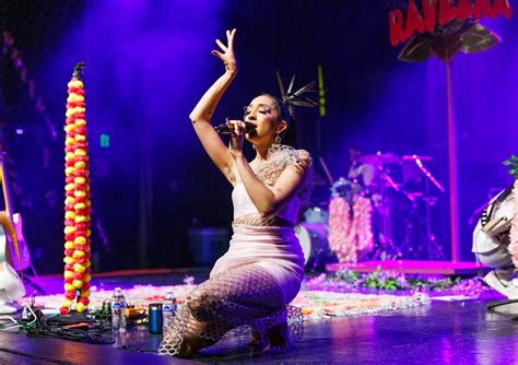 Gallery Raveena Performs At El Rey Theatre During Ashas Awakening