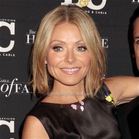 Kelly Ripa Short Hair Broadcasting And Cables Hall Of Fame Awards