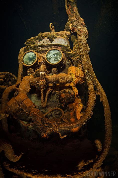 10 underwater shipwreck photos that will take your breath away – Artofit