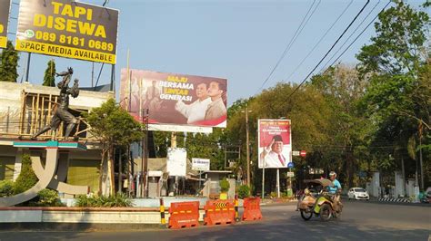 Muncul Baliho Prabowo Gibran Di Pati Kandang Banteng Memanas