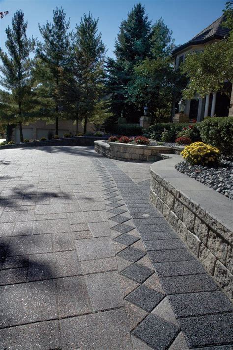 Paver Driveway With Series 3000 By Unilock Driveway Entrance Paver