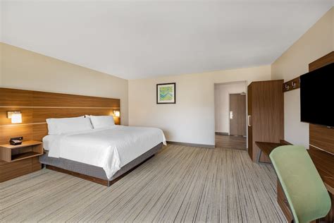 Holiday Inn Express & Suites Lincoln Downtown Lincoln, Nebraska, US ...