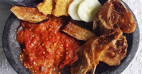 Resep Lalapan Sederhana Ikan Asin Sambel Terasi Oleh Kiki Rizqi Andini