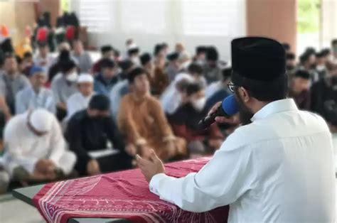 Contoh Khutbah Jumat Pertama Dan Kedua Lengkap Dan Bisa Jadi Referensi