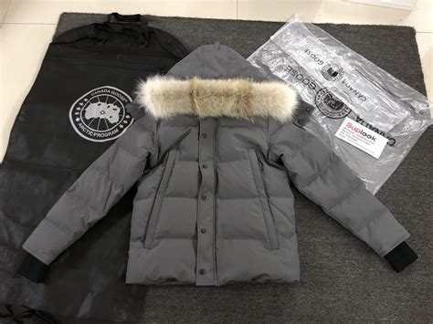 Canada Goose Wyndham Parka Grey with Black Badge TOP QUALITY, 1:1 Rep