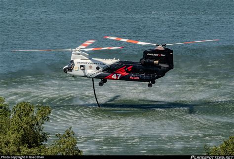 N Cu Coulson Aviation Usa Boeing Ch D Chinook Photo By Issac Chan