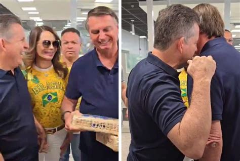 Mauro Mendes e Virginia recepcionam Bolsonaro em aeroporto veja vídeo