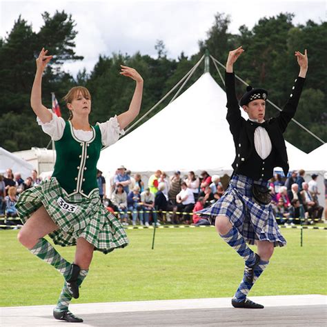 Traditions and Customs of Scotland: Scottish dress and kilt