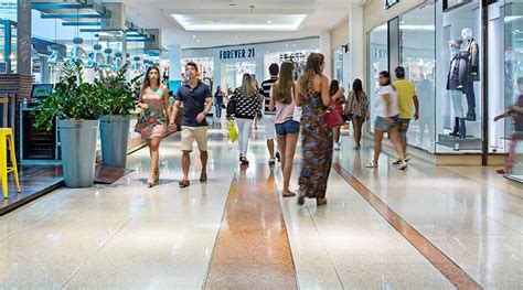 Shoppings do Grande Recife ampliam horário para compras de fim de ano