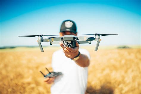 Entstehungsprozess Der Drohnen Fotografie Fotograf Mit Drohne