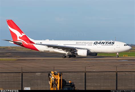 Vh Ebd Airbus A Qantas Mark B Imagery Jetphotos