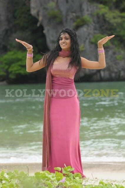 Hot Sunaina Sexy Stills Kollywood Zone