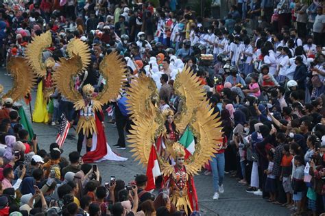 Ini Kemeriahan Parade Solo Batik Carnival Soloaja Co