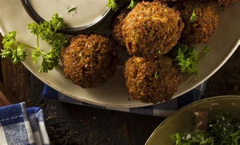 Falafelin I Inde Ne Var Bezelyeli Falafel K Fte Tarifi Yemek Haberleri