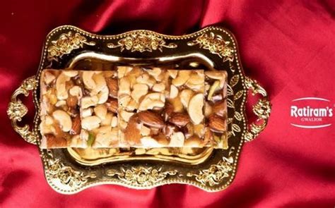 Jaggery Gud Ratiram Dry Fruits Chikki 300gm Packaging Size 300 Gm At