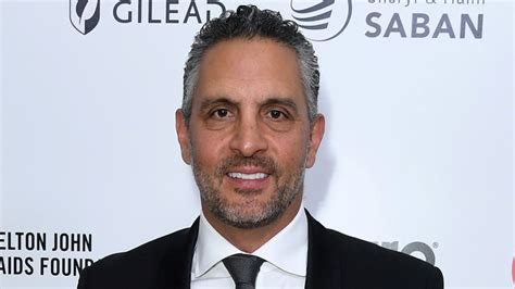 Mauricio Umansky Hits The Slopes With Nearly Naked Lele Pons And Anitta On Aspen Getaway