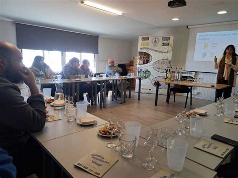 Alumnos Del Obradoiro De Hosteler A De Moa A Labora Conocen Los