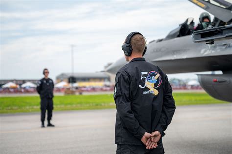 DVIDS - Images - The F-16 Viper Demonstration Team perform at the New ...